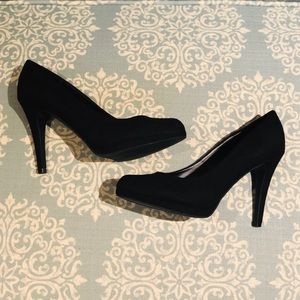 Black heels by Kelly & Katie